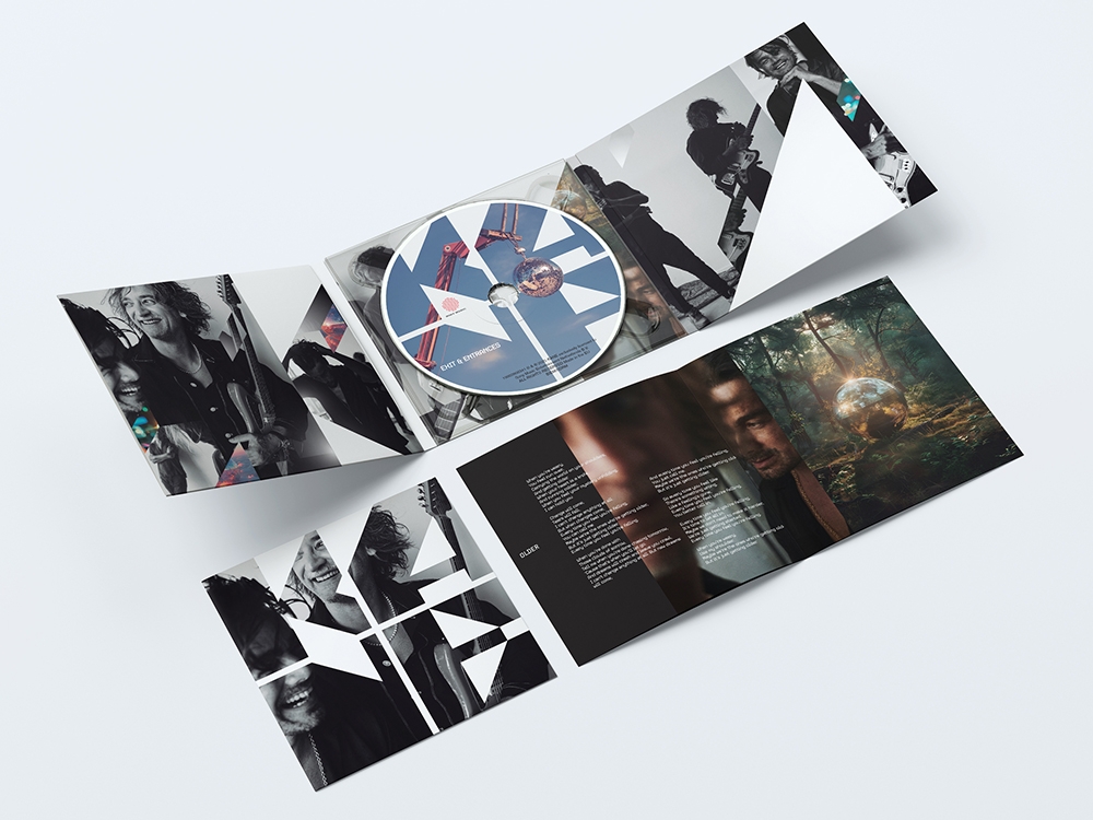Exit & Entrances Gesigneerde Digipak CD